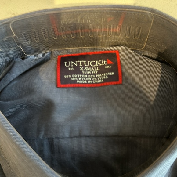 Fall Shirts from a great brand. “Untuckit” - Picture 2 of 3